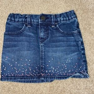 Toddler girls adjustable waist denim skirt.